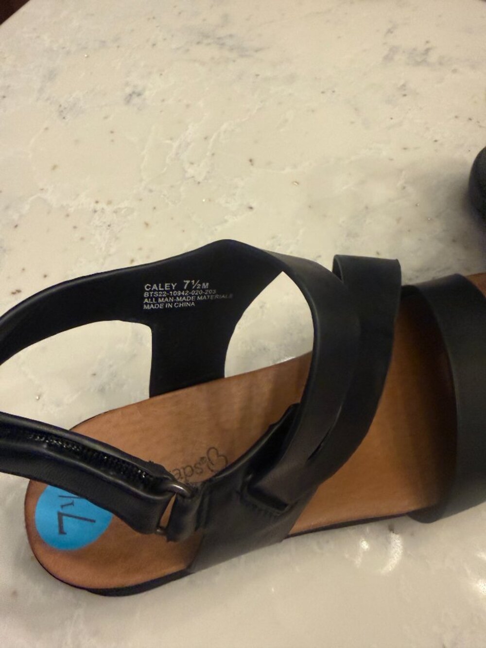 Baretraps Caley Black Strappy Wedge Sandals Size 7.5 NWOT - Picture 2 of 4